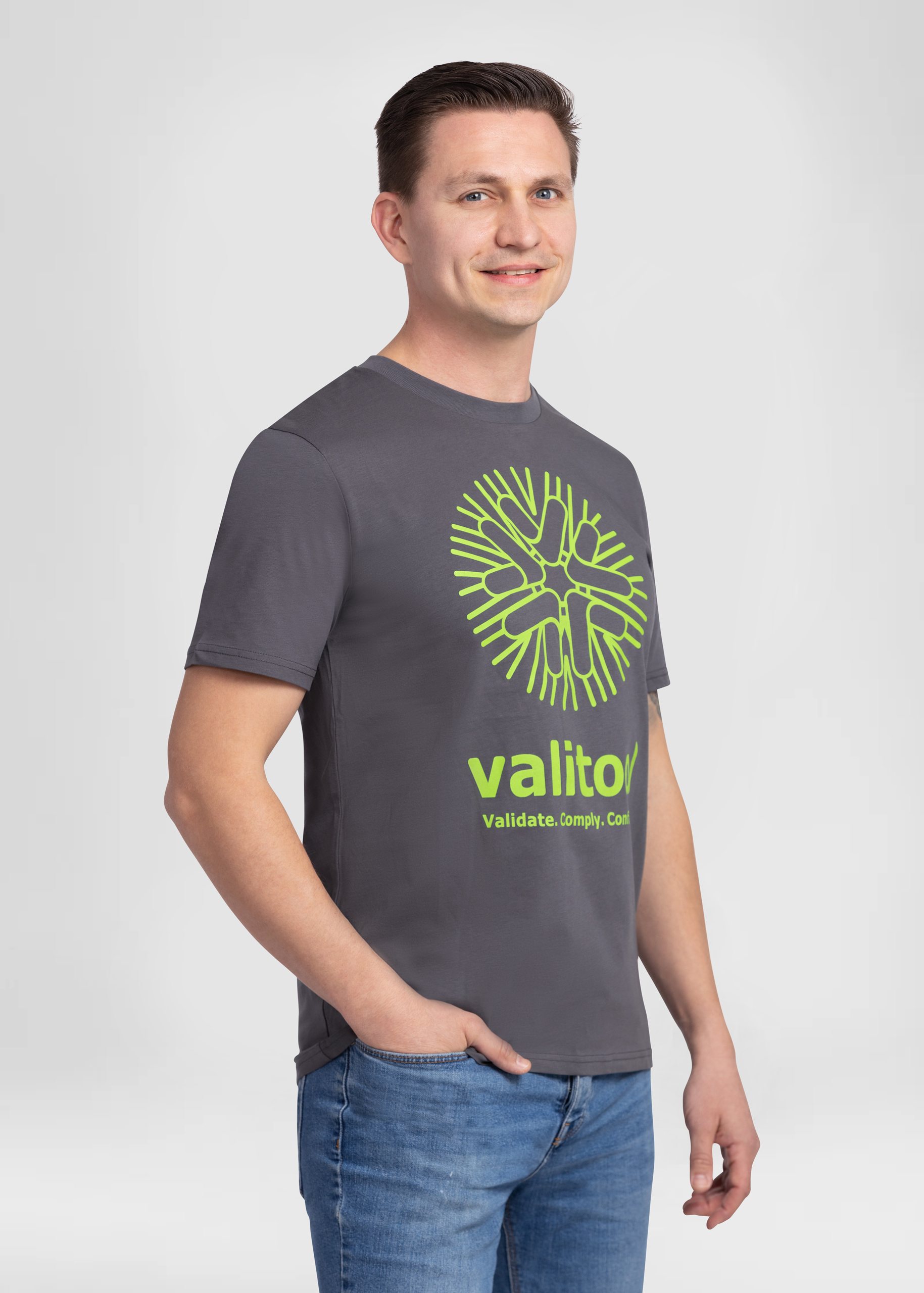 T-shirt valitool unisexe Sun Logo Anthracite – porté par un mannequin masculin