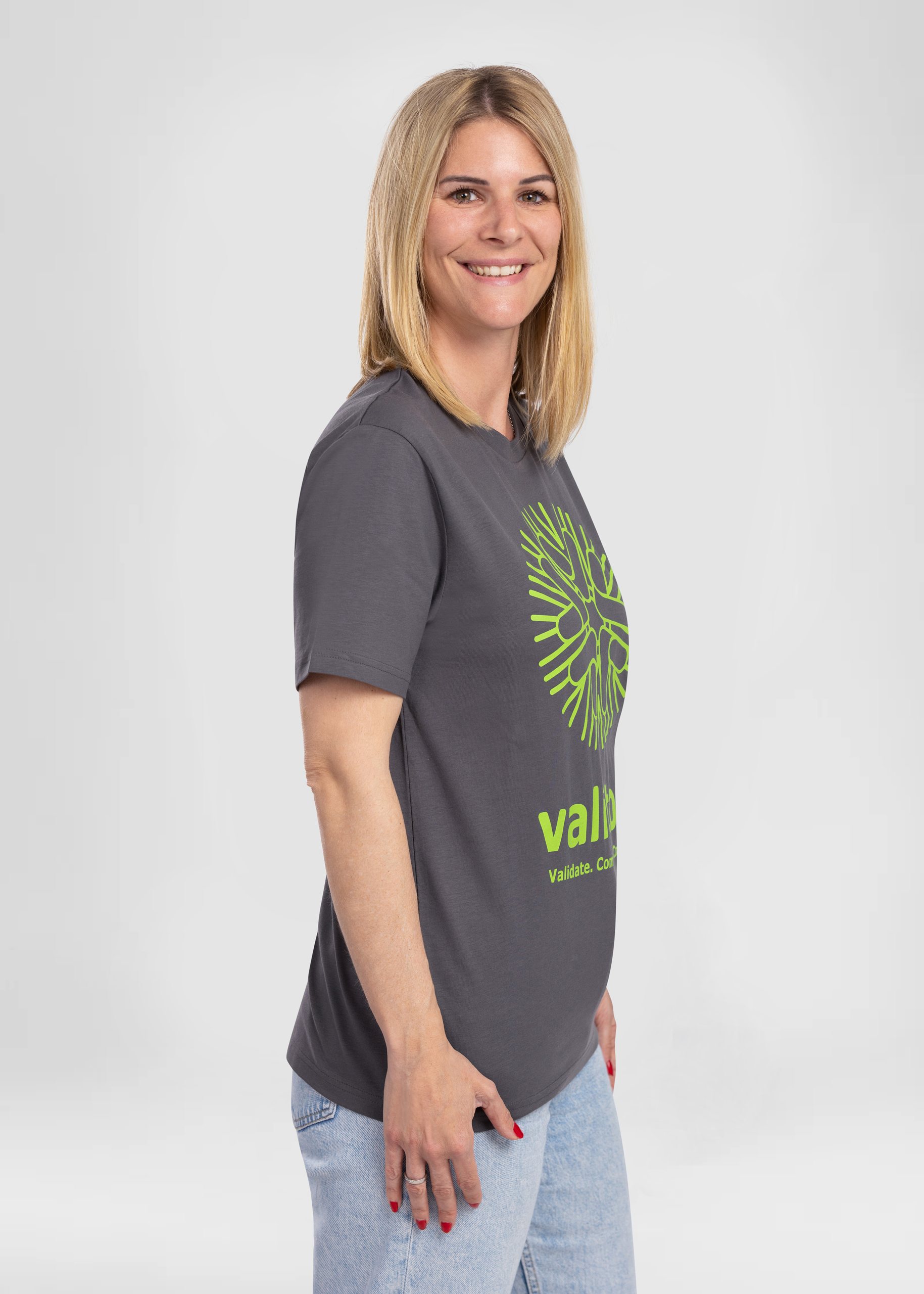 T-shirt valitool unisexe Sun Logo Anthracite – vue de profil sur un mannequin féminin